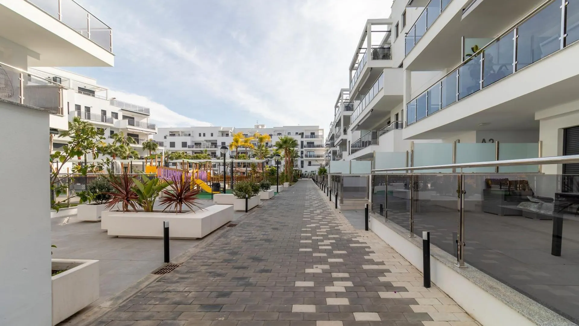 Rentitspain Apartamento En Aguacate A Minutos Del Golf Motril