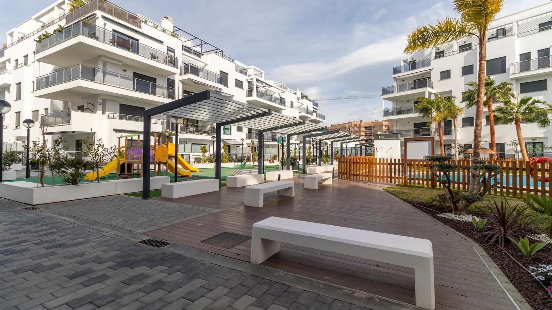 Rentitspain Apartamento En Aguacate A Minutos Del Golf Motril