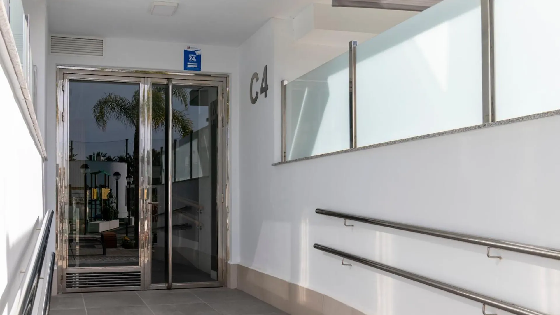 Rentitspain Apartamento En Aguacate A Minutos Del Golf Motril Spain