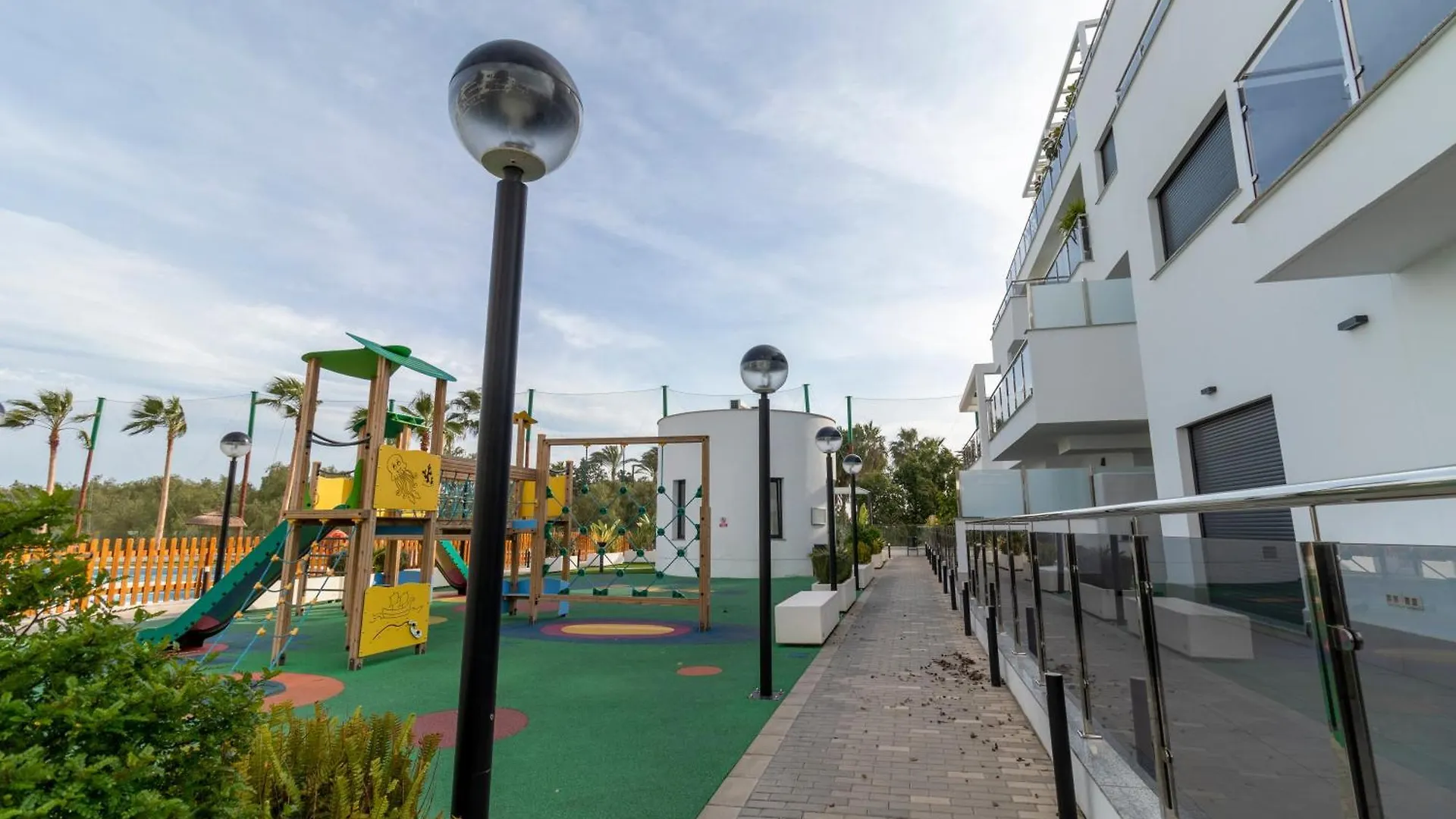Rentitspain Apartamento En Aguacate A Minutos Del Golf Motril Spain